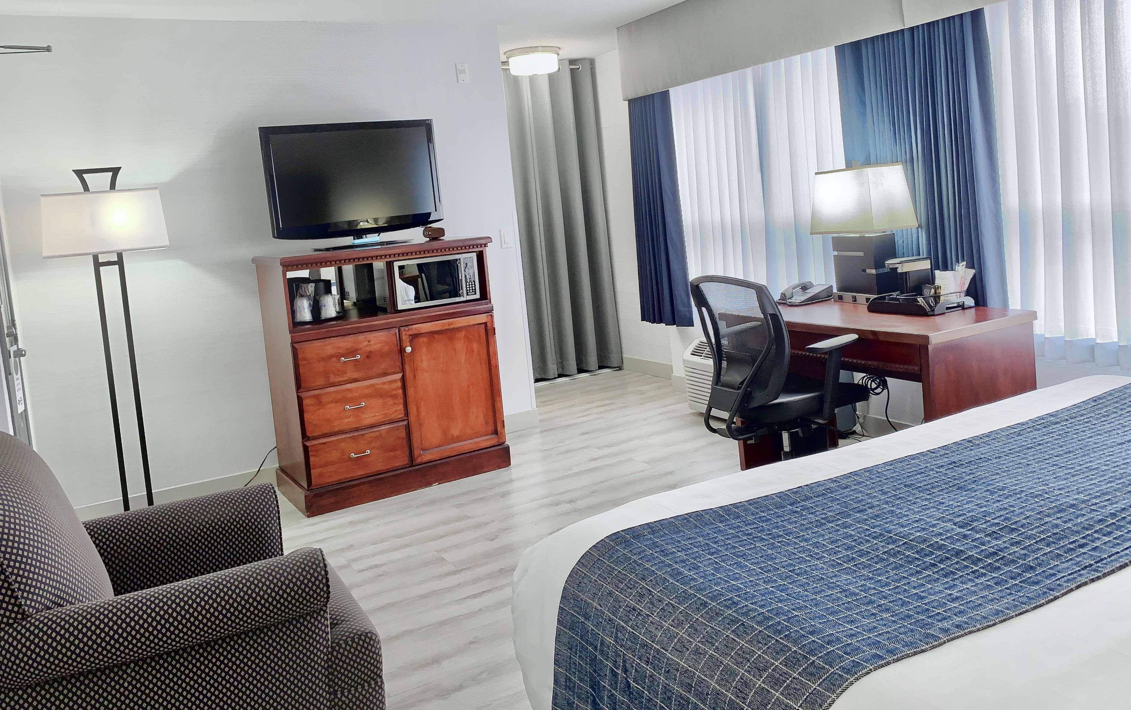 Best Western Plus Regency Inn And Conference Centre Abbotsford Exterior foto